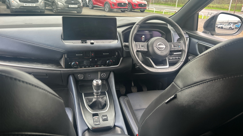 Nissan Qashqai 1.3 DiG-T MH Tekna 5dr Petrol Hatchback